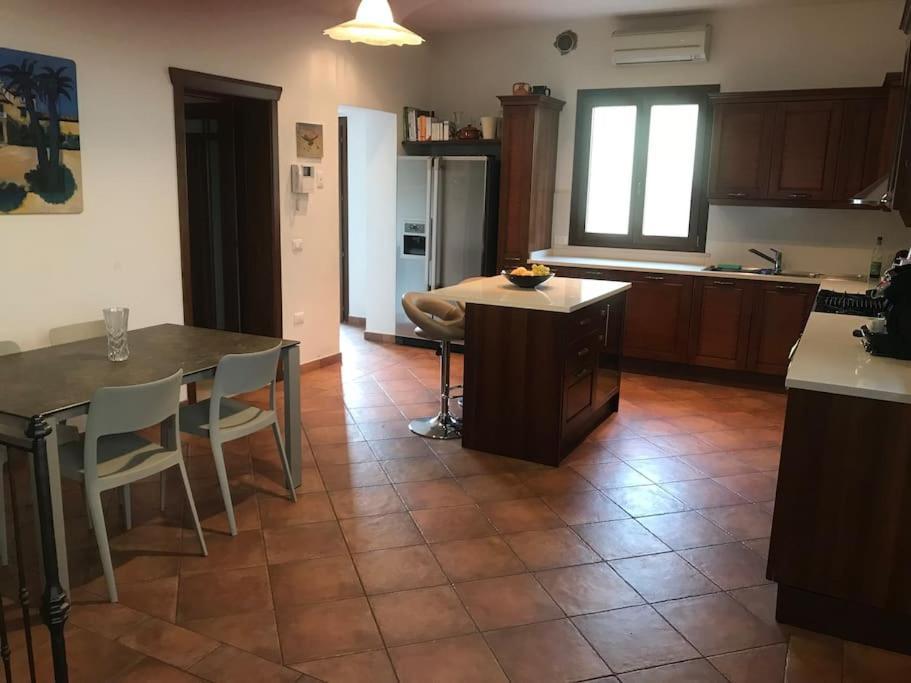 Villa Parisi Luxury Italian Villa Фано Екстер'єр фото