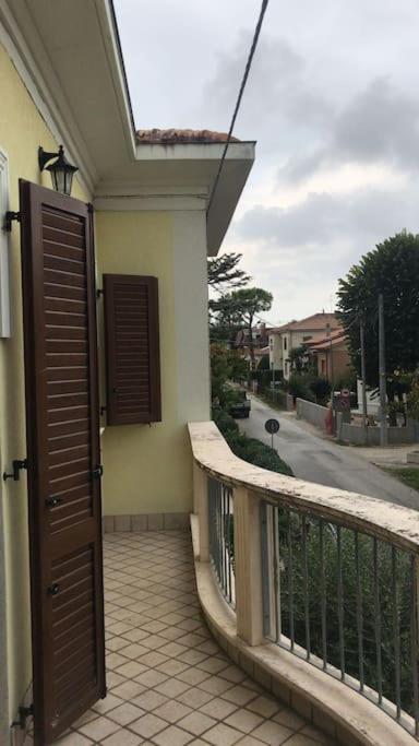 Villa Parisi Luxury Italian Villa Фано Екстер'єр фото